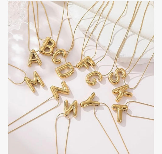 Anti tarnish letter nacklace