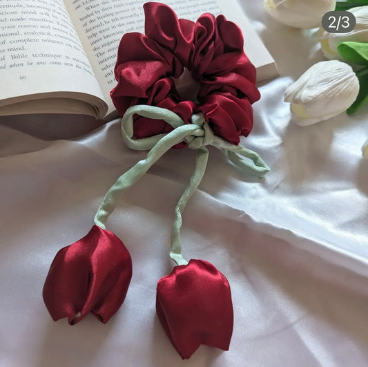Tulip scrunchy