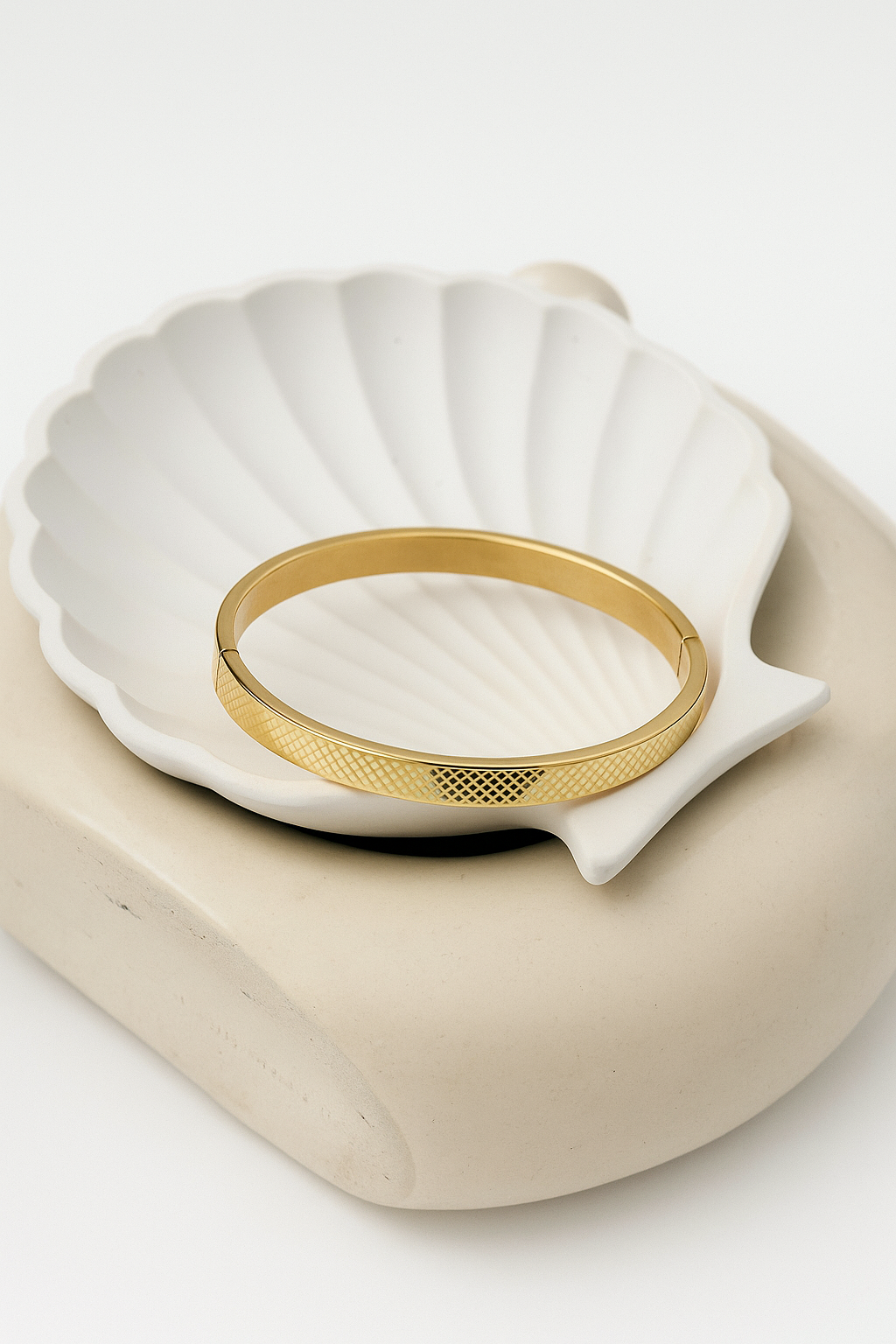Anti tarnish Mens kada