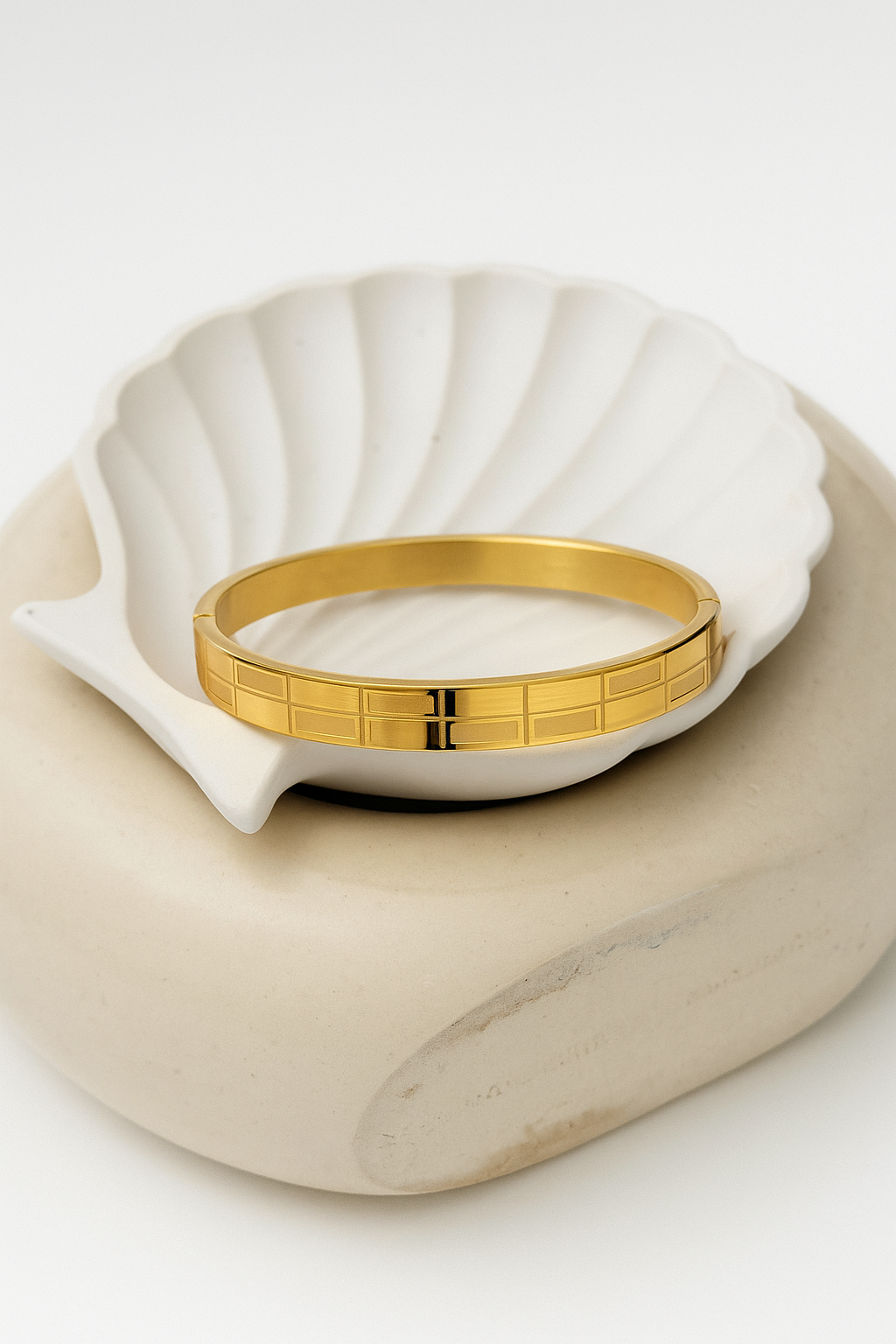 Anti tarnish Mens kada